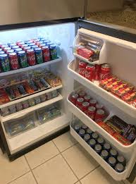 37 moglichkeiten zur aufbewahrung von kuhlschranken und einen blick darauf werfen seite 10 sleepover food junk food snacks food pantry