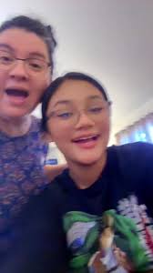 Emme Muniz Lopez Sing