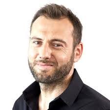 Adeel Bhatti's Instagram, Twitter & Facebook