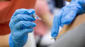 Jun 18, 2021 · a kötelező oltás gondolatát részletezve elmondta, a lakosság egyes csoportjairól lenne szó, például egyes foglalkozást űzőkre vagy az idősekre. Tw82oa6f14j5om