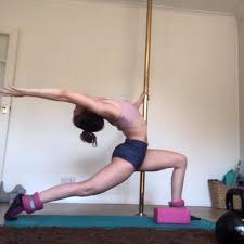 Morning Warm Up Ankle Raises With Ankle Weights Yoga And Stretching Tip For Morning Splits Raise Front Leg With Yoga Yoga Block Ankle Weights Yoga Fitness