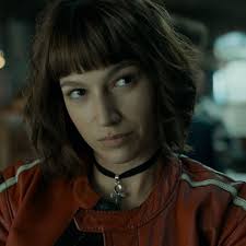 A bravúros bűntény után az állam elrendelte, hogy a rablóbanda újra játssza el az egészet egy filmben. What Is The La Casa De Papel Money Heist S Theme Song