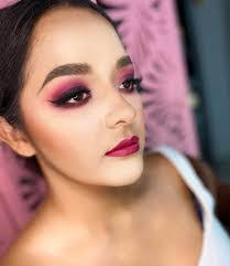 Esmeralda Magallanes's Instagram, Twitter & Facebook