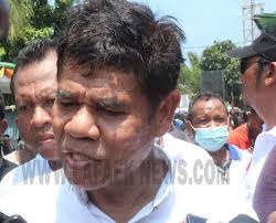 K12 Sei Konserva Imajen Max Stahl Iha Monumentu Masakre Santa Kruz