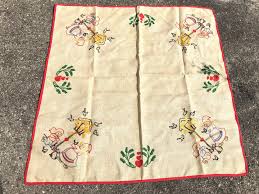 Bad teppich stricken, einem staubsauger oder bei 30c in rohwei g in portugal i badvorleger uni wei i badvorleger uni wei i badteppich i. Moster Olga Antik Design Weihnachtsbaum Teppich Stickerei Mit Gnomen Und Weihnachtsbaum Teppich Stick Weihnachtsbaum Teppich Stickerei Mit Gnomen Und Weihnachtsbaum Teppich Stick