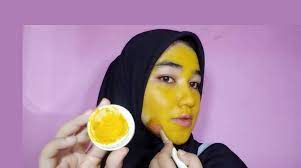 Masker kunyit adalah salah satu cara perawatan wajah yang telah dilakukan sejak zaman dahulu. 7 Manfaat Masker Kunyit Cara Membuat Pemakaiannya Damainesia