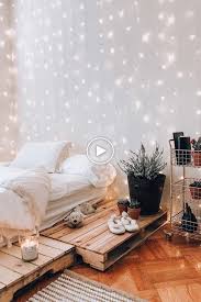 21 Kuschelige Deko Ideen Mit Lichterketten Im Schlafzimmer Wanddekor Schlafzimmer Lichterketten Im Schlafzimmer Wohnzimmer Dekor