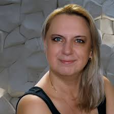 2 weeks in Ireland any recommendations would be appreciated 3 night Dublin,  leave Dublin & pick up car 2 x Kilkenny, 1 x Kinsale, 2 x Kenmare, 2 x  Dingle, 2 x