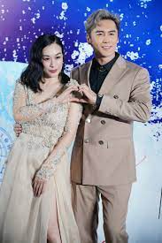 The pageant was organized and broadcast by tvb in hong kong. 9 Hyelgmugie3m