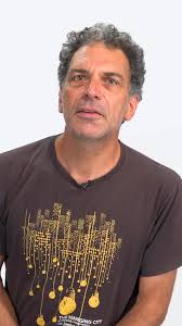 Pour que le clitoris soit enfin représenté correctement dans les manuels  scolaires