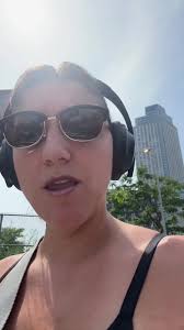 It’s honestly not as scary as I thought! #bodynuetrality #sportsbra  #hotgirlwalk