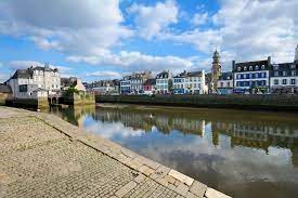 Une nouvelle qui devrait éveiller la curiosité de tous. Landerneau 2021 9 Places To Visit In Brittany Top Things To Do Reviews Best Tourist Places To Visit Photo Gallery Hellotravel France