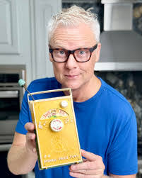 Gina Bachman's Instagram, Twitter & Facebook