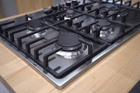 Coat all burners with paste and let stand for 20 minutes.* scrub the softened food residue with a scrub brush and rinse. How To Clean Gas Stove Burner Heads Effectively