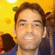 Daisy Melo🍺🐻🎤 (@DeAgulha)