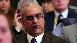 Retired hotelier andy, who brought much wit and insight to gogglebox, was one of the show's original cast. Wg8miegyw0d23m