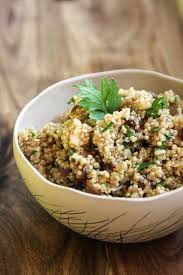 Taboule De Quinoa A La Chataigne Et Aux Fruits Secs Taboule De Quinoa Idee Recette Vegetarienne Taboule