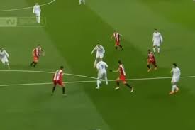 قلب جيرونا الطاولة على مضيفه ريال مدريد و حقق فوزا مثيرا قوامه هدفين لهدف ظهر اليوم الأحد في اطار منافسات. Ø¨Ø§ÙÙÙØ¯ÙÙ ÙÙØ®Øµ ÙØ¨Ø§Ø±Ø§Ù Ø±ÙØ§Ù ÙØ¯Ø±ÙØ¯ ÙØ¬ÙØ±ÙÙØ§ 6 3 Ø¬ÙØ±Ø§ ÙÙÙØ²