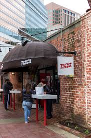 Hitta de bästa kostnadsfria bilderna med mexican food open near me right now. New Taco Restaurant Brings Authentic Mexican Food To Westwood Daily Bruin