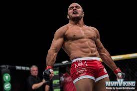 Ilir latifi is a mma fighter with a professional fight record of 15 wins, 8 losses and 0 draws. Ilir Latifi Booked For Ufc In Scotland