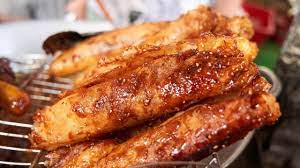 Repeat with the remaining filling and wrappers. Turon Ni Aling Mely Philippines Street Food And Walking Tour Of Quiapo Manila Youtube