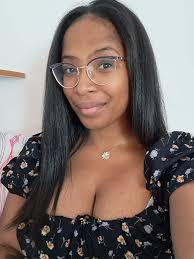 Can someone help me fix my hair to look more professional/sophisticated and  make my neck look a normal size? Previously poorly edited by myself 🤣