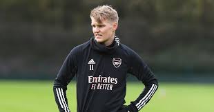 Martin ødegaard is a norwegian professional footballer who plays as an attacking midfielder for la liga club real madrid and the norway nati. Message Of Anger To Martin Odegaard Of Real Madrid After Admission To Arsenal London News Time