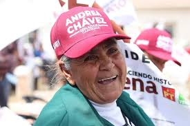 Hoy en Bachíniva, las vecinas y vecinos nos regalaron una lección de  política: si te alejas de quienes te vieron nacer y de quienes te apoyaron  para crecer, no eres confiable. Lo