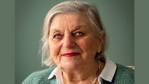 Pan Macmillan to publish a moving book