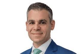 Kern Francis's Instagram, Twitter & Facebook