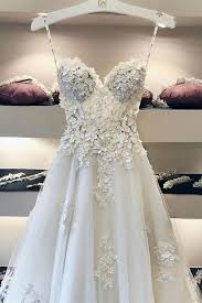How To Find A Cheap Wedding Dress Em 2020 Vestido Casamento Civil Vestido De Casamento Wedding Gown