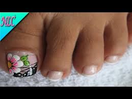 El estilo frances están siempre a la moda en cuanto a decoraciones tanto de pies como de manos, pero esto es un clásico. Decoracion De Unas Para Pies Flor Y Frances Flowers Nail Art French Nail Art Nlc By