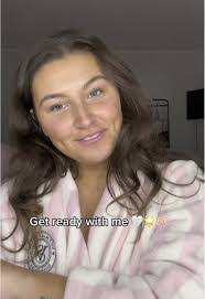 Emily Blough's Instagram, Twitter & Facebook