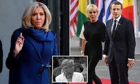 Brigitte Macron Left Nice But Boring Husband For Emmanuel But Has Found Herself Stifled Daily Mail Online