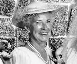 Arlene Gee's Instagram, Twitter & Facebook