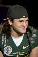 Oregon football: Leaner, faster, longer-haired, linebacker Casey Matthews  eyes an impact season