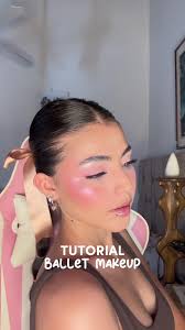 te enseño hacer el #ballet #makeup 🩰🧘🏽‍♀️✨ mis lentes favoritos de  @Shalom Bonic 💗 mi tendencia de maquillaje favorita cargada de rosa  #tutorial #balletcore #maquillaje #makeuptutorial #girls #tips ...