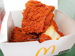 50% potongan harga bagi tiga ketul ayam goreng mcd juga akan diberi kepada sesiapa yang menyertai cabaran ini. Review Ayam Goreng Mcd Ekstra Pedas 3x Cerita Budak Sepet