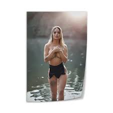 Amazon.com: Póster de Julia Roemmelt modelo sexy, póster de habitación, 12  póster de pared, impresión en lienzo, sala de estar, oficina, dormitorio,  póster estético de 20 x 30 pulgadas (19.7 x 29.5