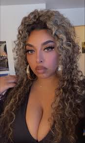 29 NEVER LOOKED BETTER ✨