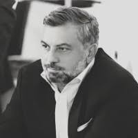 100+ profilů „Urusov“