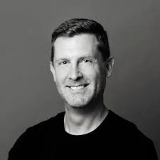 Karen Guzman (@kguzman_author)