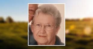 Mary Hackler's Instagram, Twitter & Facebook