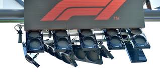 Startampel in hockenheim auf rot. Hockenheim Formel 1 Touristen Zerstoren Startampel Express De