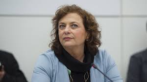 One of the best known figures in turkish. Ausreisesperre Dilek Dundar Ist Aus Der Turkei Geflohen Politik Sz De