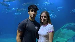 Saif Ali Khan S Son Ibrahim Posts Adorable Picture With A Mystery Girl Says I Miss You Saif Ali Khan Female Friends Khan