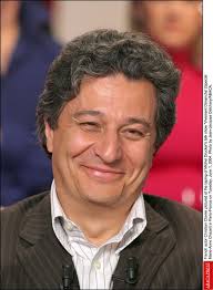 Christian Clavier : Margot, sa fille unique qu'il a eue avec Marie-Anne  Chazel, sauve des vies au fin fond du Tibet où elle habite