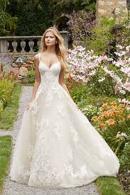 Check spelling or type a new query. Schlichte Brautkleider Schlichte Hochzeitskleider Elegant Puristisch Edel