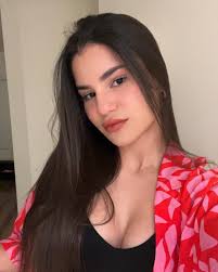 Ponte cerca pa decírtelo al oído <3