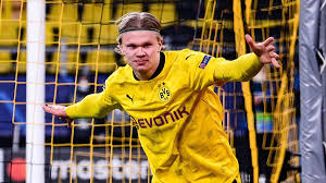 He plays as a striker. Erling Haaland Vater Und Berater Setzen Transfer Reise Offenbar In England Fort Eurosport